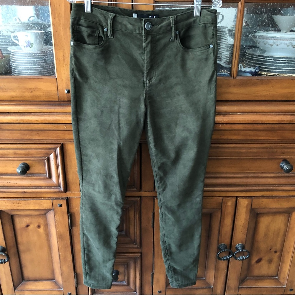 Like New Kut from the Kloth “Connie” high rise ankle skinny jeans